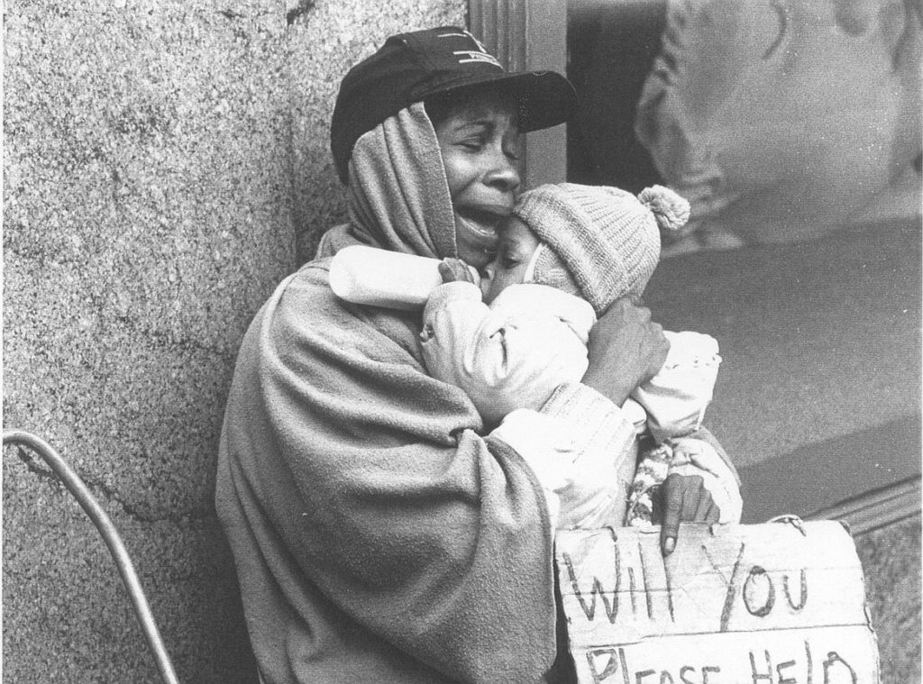 Hope black-mother-child-homeless3